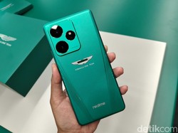 Realme Pamer GT 7 Dream Edition Kolaborasi dengan Aston Martin F1