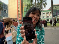 Senangnya Warga UNJ Bertemu Macron, Ada yang Speechless hingga Lompat-lompat
