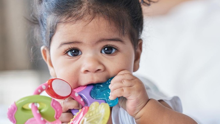 Teether tumbuh gigi