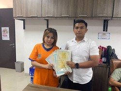 Polisi Bantu Jembatani Jan Hwa Diana Kembalikan Ijazah-KTP Eks Pekerja
