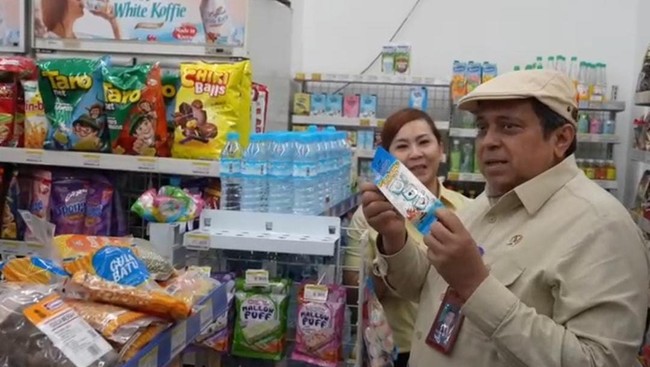 BPJPH Pastikan Produk Mallow dari Chompchomp Halal dan Aman Kepala Badan Penyelenggara Jaminan Produk Halal (BPJPH) Ahmad Haikal Hasan memastikan produk Mallow dari Chompchomp lolos uji halal dan aman dikonsumsi.