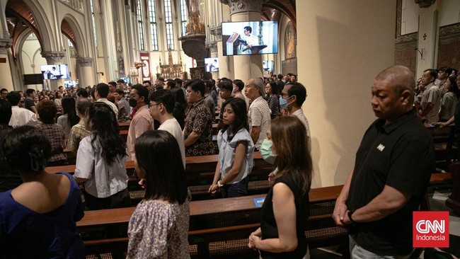 FOTO: Misa Kenaikan Yesus Kristus di Gereja Katedral Jakarta