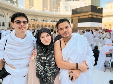 5 Potret Pasangan Artis Berangkat Haji 2025, Irish Bella-Haldy Sabri Sudah di Makkah