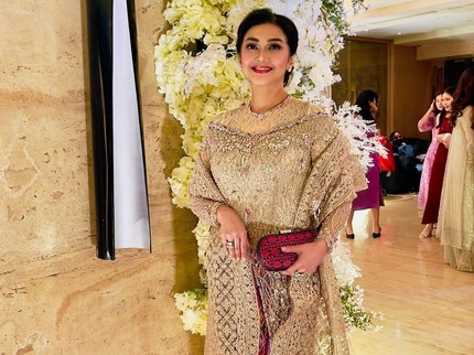 Tampil Memikat Berkebaya, Ini 5 Ide Outfit Kondangan ala Bella Saphira