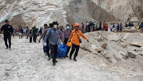 Peran 2 Tersangka Kasus Longsor Tambang Gunung Kuda Cirebon