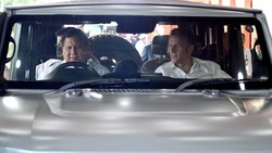 Bukan Citroen atau Peugeot, Prabowo Sopiri Macron Naik Maung Pindad!
