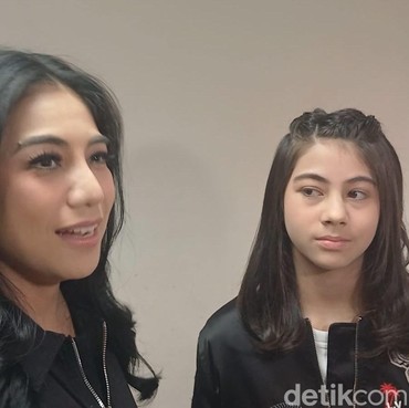 Putrinya Sudah Beranjak Remaja, Siti KDI Larang Anak Miliki Crush