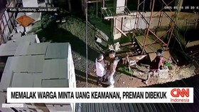 VIDEO: Memalak Warga Minta Uang Keamanan, Preman Dibekuk