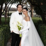 Elegan dan Klasik! Amanda Rawles Memesona dalam Gaun Putih Hian Tjen di Hari Pernikahannya