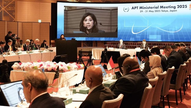 Indonesia dan seluruh negara anggota APT telah mengadopsi Tokyo Statement yang akan menjadi visi lima tahun bagi kawasan Asia-Pasifik di bidang telekomunikasi.