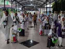 Pengakuan Biro Haji Semarang Tekor gegara Visa Furoda Disetop