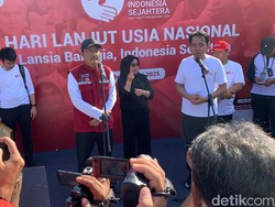 Mensos Gus Ipul Hadiri Peringatan Hari Lansia Nasional di Jember