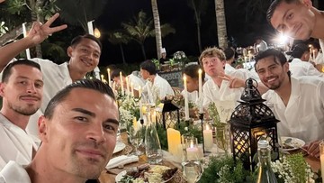 Kabar Sport CNN Terbaru : Skuad Timnas Kompak: Kemeja Putih, Joget di Pesta Ultah Erick Thohir