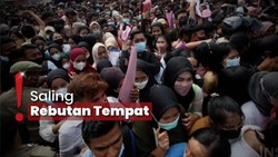 img-title Rusuh hingga Banyak Orang Pingsan, Pencari Kerja Kapok Ikut Job Fair