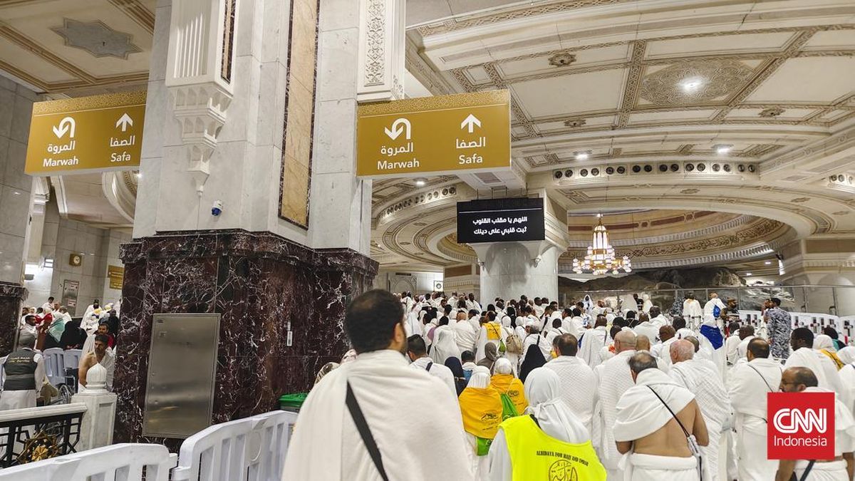 Saudi Bedah Arsitektur Langit-langit Masjidil Haram yang Semakin Megah