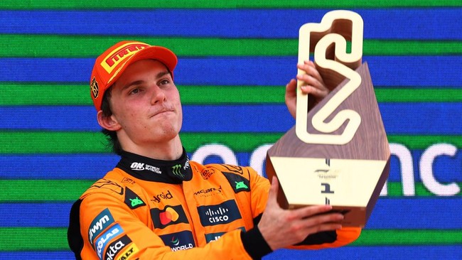 Pembalap McLaren, Oscar Piastri, kembali menunjukkan kualitasnya saat memenangkan Formula 1 (F1) GP Spanyol 2025 di Sirkuit Catalunya, Minggu (1/6).