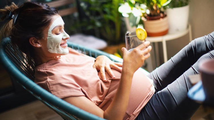 Skincare ibu hamil Skincare ibu hamil