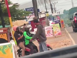Walkot Palembang Nyamar Jadi Ojol untuk Cek Parkir Liar di Minimarket