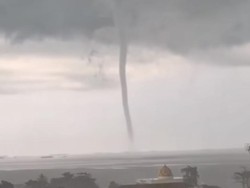 Fenomena Waterspout Terjadi di Teluk Balikpapan, BMKG Beri Penjelasan