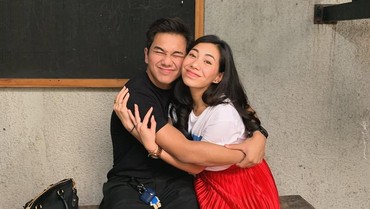 img-title Pasang Badan, Kakak Ipar Arief Meivio Ikut Komentar Soal Perselingkuhan Adik