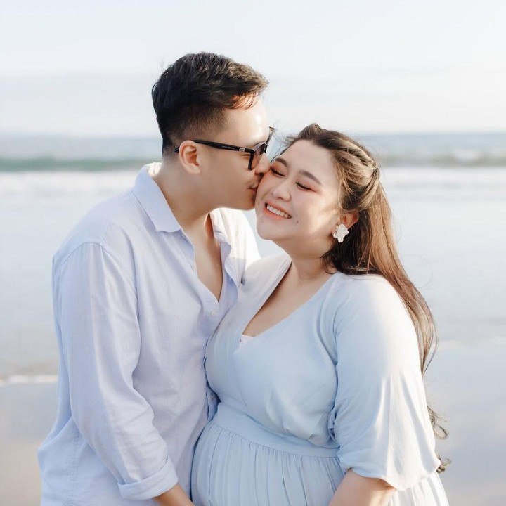<p>Clarissa selama ini memang dikenal sebagai selebram bersama para sahabatnya, termasuk Fadil Jaidi. Ia pun pernah menjadi sorotan setelah berhasil menurunkan berat badan hingga 50 kg melalui program diet.  Foto: Instagram @clarissaputri_</p>