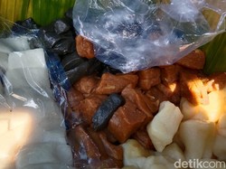 Jajanan Geblog, Warisan Manis di Tepi Jalan Indramayu