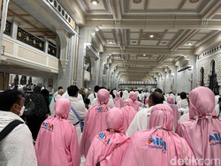 Video: Jemaah Aida Tourindo Tutup Rukun Haji dengan Tawaf Ifadah
