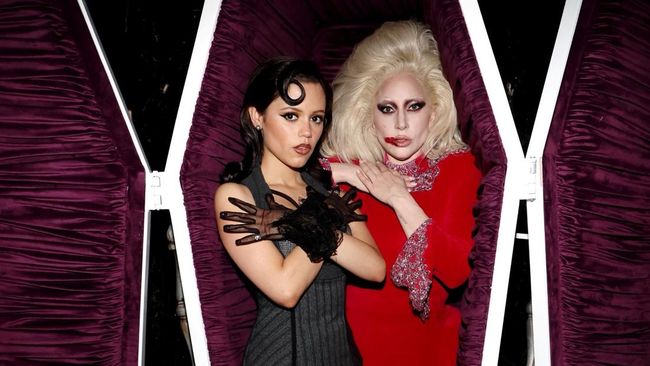 Lady Gaga resmi dikonfirmasi membintangi Wednesday season 2 dan baru akan muncul di Part 2 tayang 3 September.