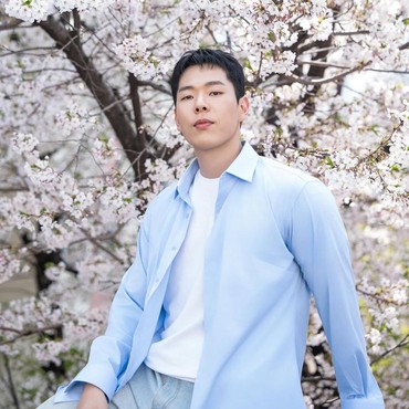 Sosok Aktor Korea Joo Yeon Woo yang Pernah Sekolah di Kelapa Gading