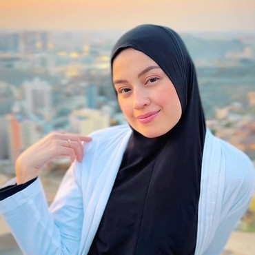 Kimberly Ryder & Ibunda Jalani Puasa dan Idulfitri di Tanah Suci