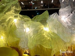 Menyelami Dunia Wewangian Melalui Sentuhan Seni dan Inovasi