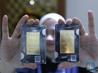 Melawan Dunia: Harga Emas Antam Logam Mulia Sudah Ambruk Rp 42.000 Melawan Dunia: Harga Emas Antam Logam Mulia Sudah Ambruk Rp 42.000