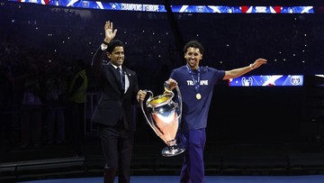 Liputan Olahraga CNN Sport : FOTO: Persembahan PSG untuk Parc des Princes