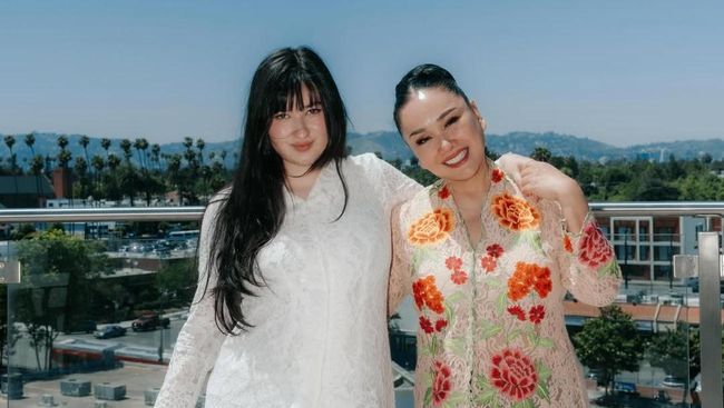 Titi DJ Ungkap Alasan Stephanie Poetri Menikah Tanpa Cincin