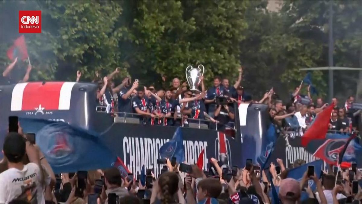 VIDEO: Keliling Naik Bus, PSG Gelar Parade Juara Lagi