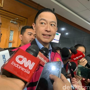 Ketahuan Bawa Laptop dan Tablet ke Ruang Tahanan, Ini Klarifikasi Tom Lembong