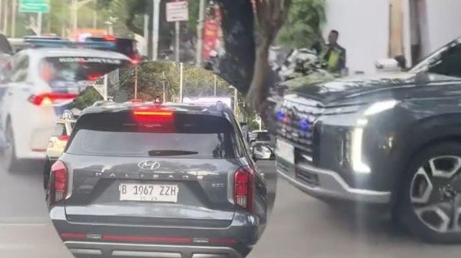 Viral Mobil Pelat ZZH