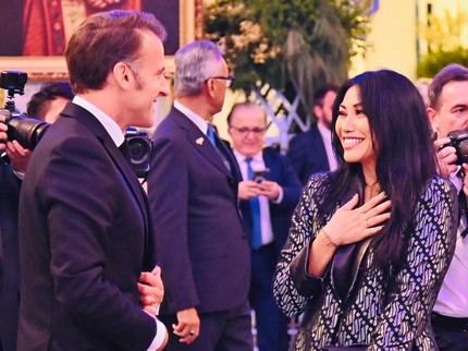 5 Potret Anggun C Sasmi Jadi Delegasi Resmi Prancis Dampingi Presiden Macron di Istana Negara
