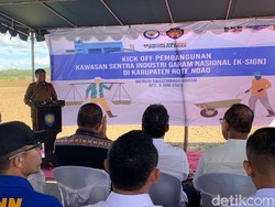 Bupati Ini Berkaca-kaca Bicara di Depan Trenggono, Ada Apa?