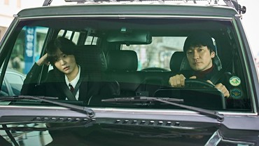 8 Drama Korea Terpopuler di Awal Tahun 2025 yang Wajib Ditonton