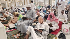 Masjidil Haram Masih Dipenuhi Jemaah Jelang Puncak Haji