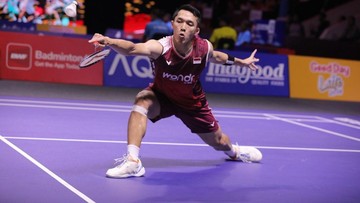 Kabar Sport CNN Terbaru : Hasil Korea Open: Alwi Sampai Lempar Raket, Jonatan Menang