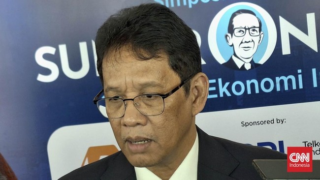 Bos LPS Pakai Ilmu Ayah Prabowo untuk Hadapi Masalah Ekonomi RI Ketua Dewan Komisioner LPS Purbaya Yudhi Sadewa memakai ilmu ayah Prabowo Subianto, yakni Sumitro Djojohadikusumo dalam menghadapi masalah ekonomi.