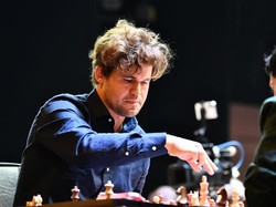 Video: Magnus Carlsen Bermimpi Tanding Catur dengan Ronaldo