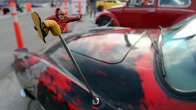 Kenapa Mobil Baru Sekarang Tak Pakai Antena Tongkat Lagi?