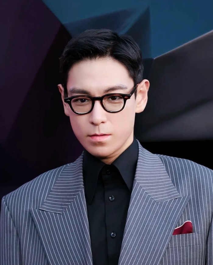 Pada Sabtu, (31/5/2025) lalu, penggemar dibuat terkejut dengan kemunculan T.O.P di atas panggung untuk pertama kalinya sejak hengkang dari BIGBANG dan industri hiburan Korea, Beauties./ Foto: instagram.com/ttt