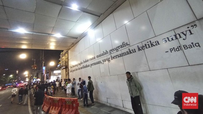 Disdik Jabar mengatakan masih perlu sistem pendukung (supporting system) untuk menyukseskan program jam malam pelajar yang baru dilaksanakan.
