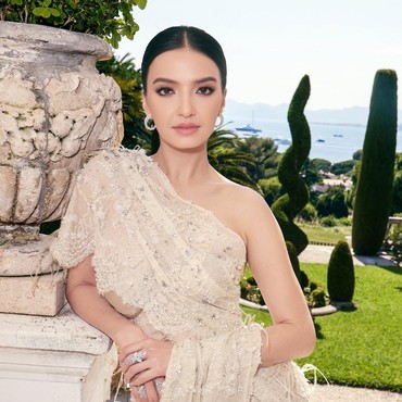 Terungkap, Raline Shah Jadi Milea Beradu Akting dengan Ariel NOAH di Film 'Dilan ITB 1997'