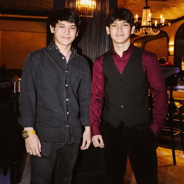 Mengenal Sosok Kakak Kembar Davina Karamoy Sandri dan Sandro