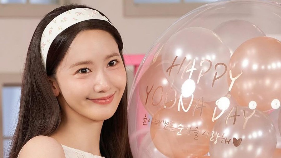 Yoona SNSD merayakan ulang tahun ke-35
